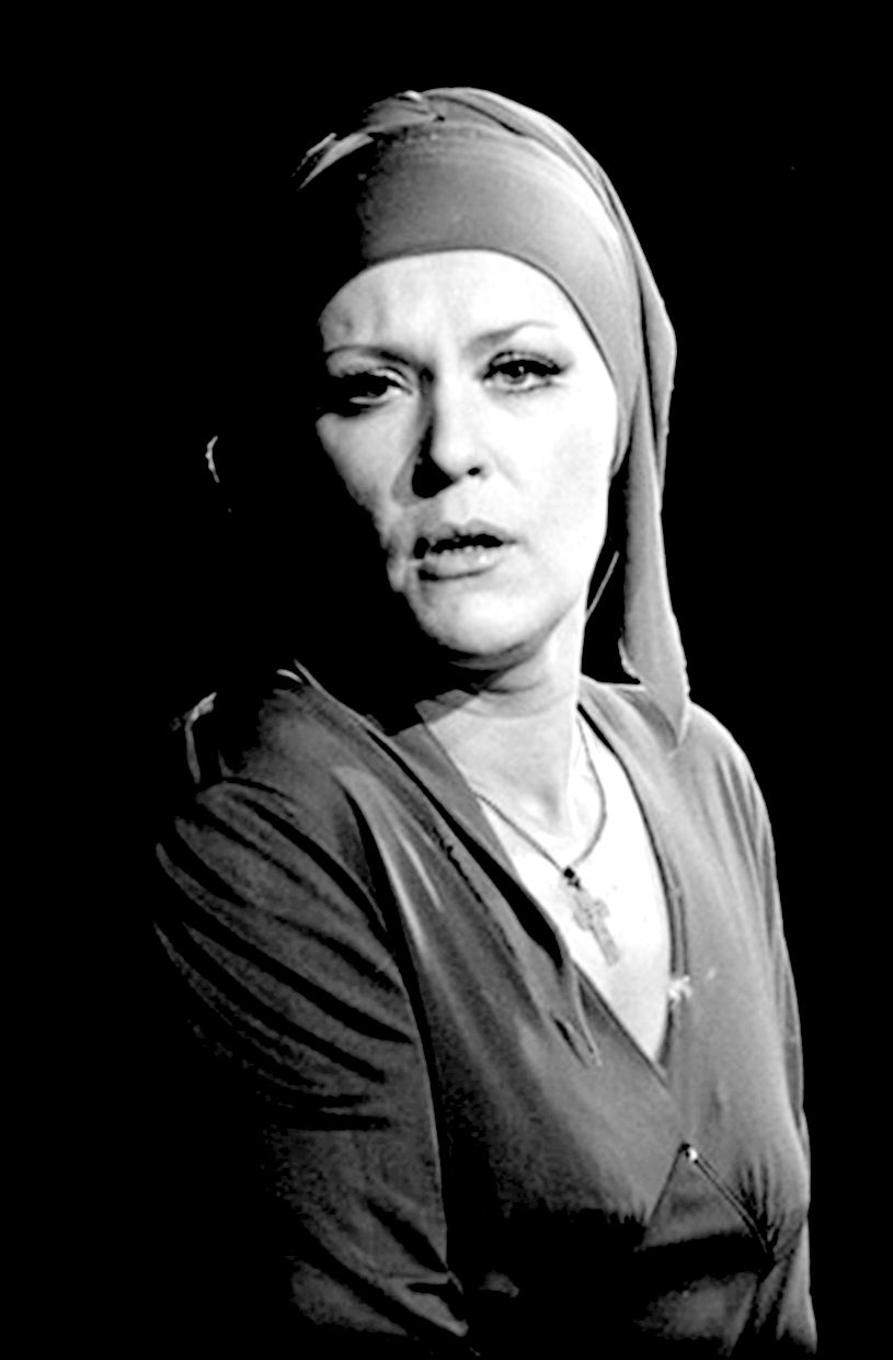 Лариса Леонова